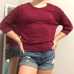 Quarter Lenght Sleeve Top